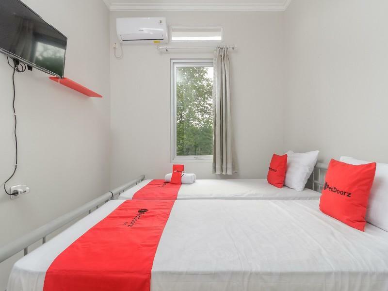 Reddoorz @ Cipete Raya Hotel Jakarta Bagian luar foto